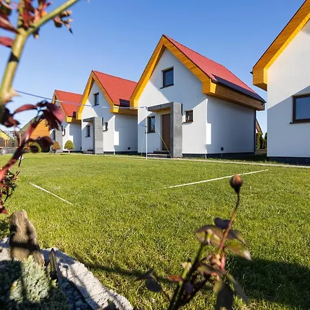 Wakacyjne 4 Domek letniskowy *