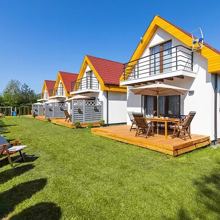 Wakacyjne 4 Domek letniskowy *