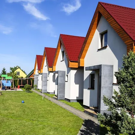 Wakacyjne 4 Domek letniskowy *